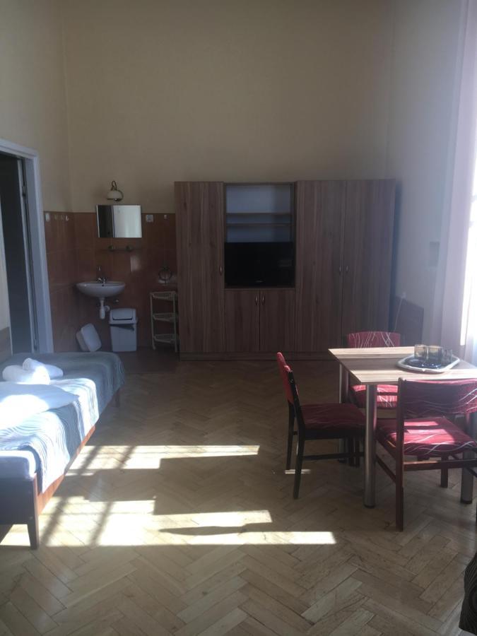 Stary Dom Zdrojowy Hotell Krynica Zdroj Eksteriør bilde