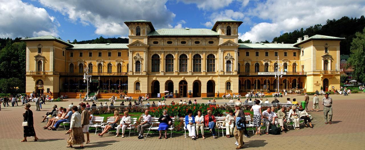 Stary Dom Zdrojowy Hotell Krynica Zdroj Eksteriør bilde
