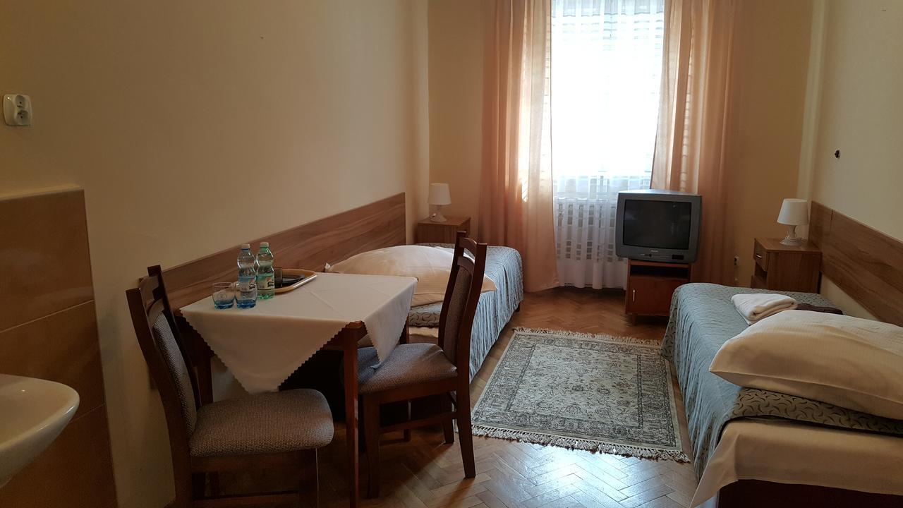 Stary Dom Zdrojowy Hotell Krynica Zdroj Eksteriør bilde